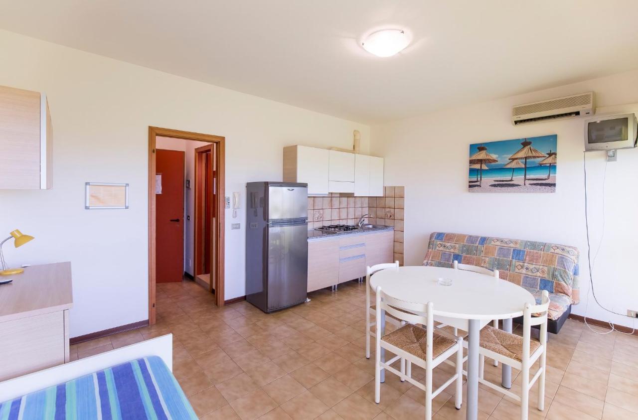 Panfilo Apartment Каорле Екстериор снимка