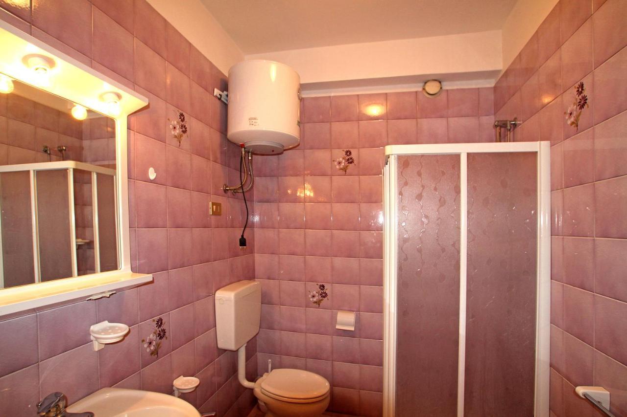 Panfilo Apartment Каорле Екстериор снимка